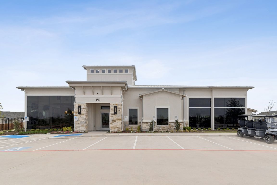 Luxe of Denton | Clubhouse