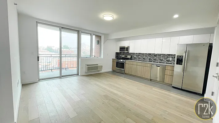 Rented by Realty 2000 Corp | media 1