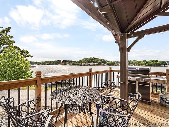 2nd image of 10 Pleasure Point Cir