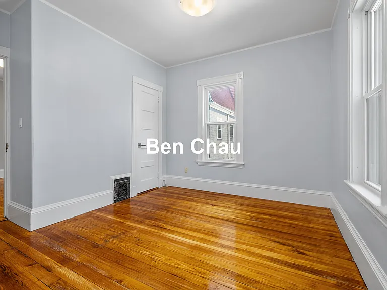 57 Hawthorne St #2B — Photo 9