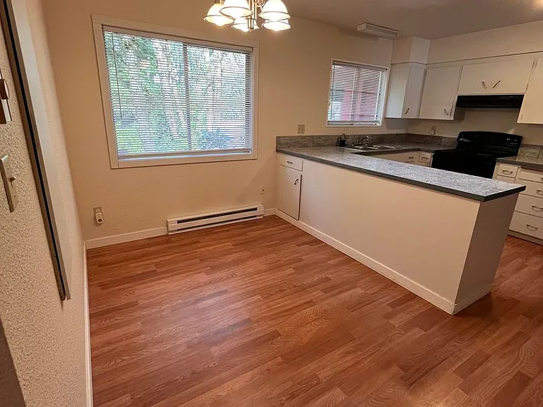 711 83rd Ave SW — Photo 21