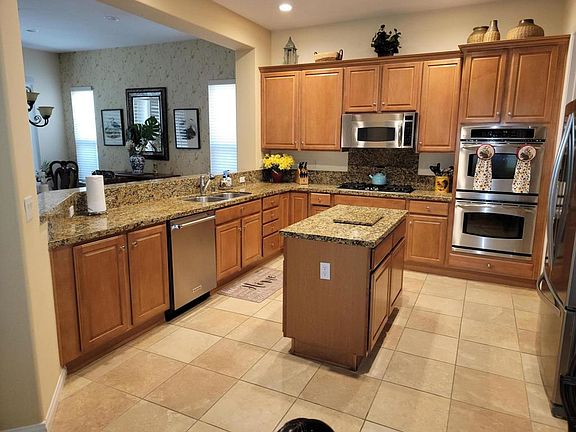 4th image of 81101 Avenida Lorena