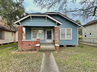 3216 6th St, Port Arthur, TX 77642