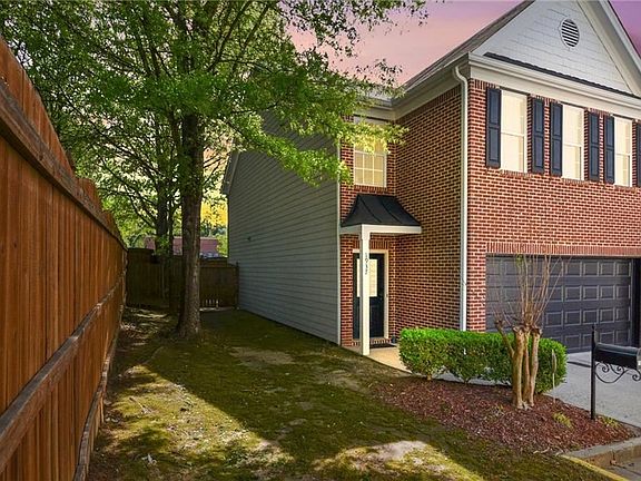 2nd image of 1937 Harrison Park Dr