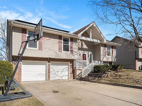 2nd image of 1424 Andrea Dr