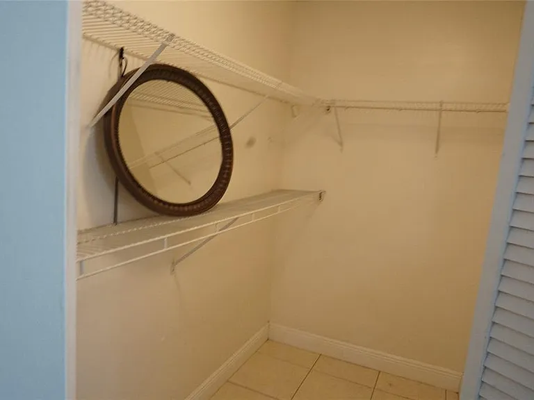 2584 Grassy Point Dr #204 — Photo 13