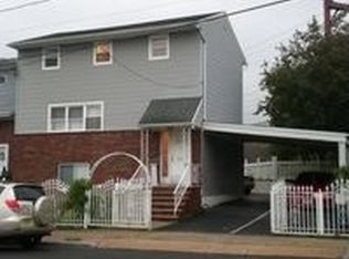 240 Bergen St, Harrison, NJ 07029