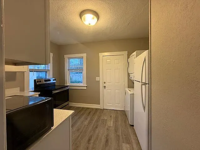 400 Metcalf Ct — Photo 8
