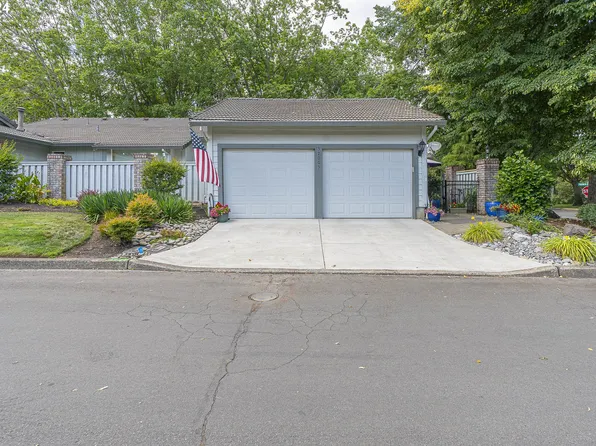 32005 SW Cypress Point, Wilsonville, OR 97070