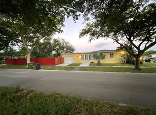 385 NW 129th St N, Miami, FL 33168