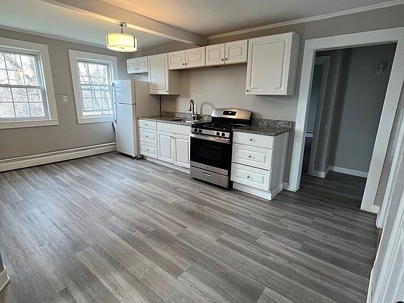 2nd image of 5 Seven Kensington Ave