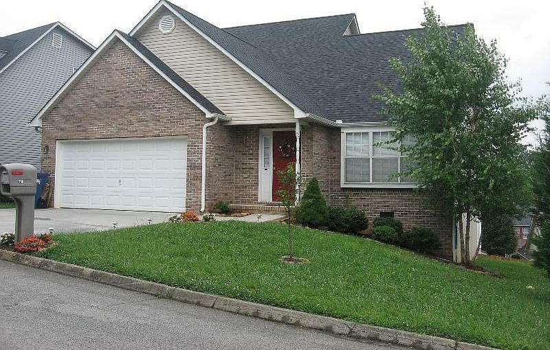 1st image of 718 Colony Village Way