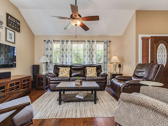 3rd image of 8604 Tomah Dr
