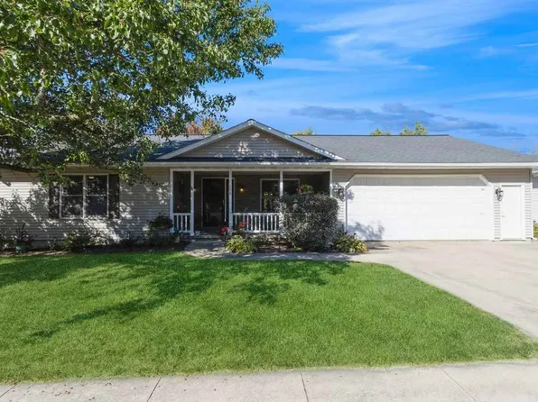 104 Bedford Rd, Williamsburg, IA 52361