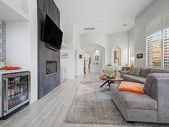 5th image of 7199 E RIDGEVIEW Place #105