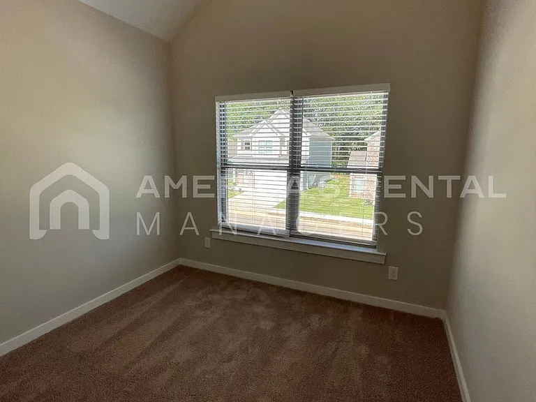 2141 Ellsworth Loop Rd — Photo 19