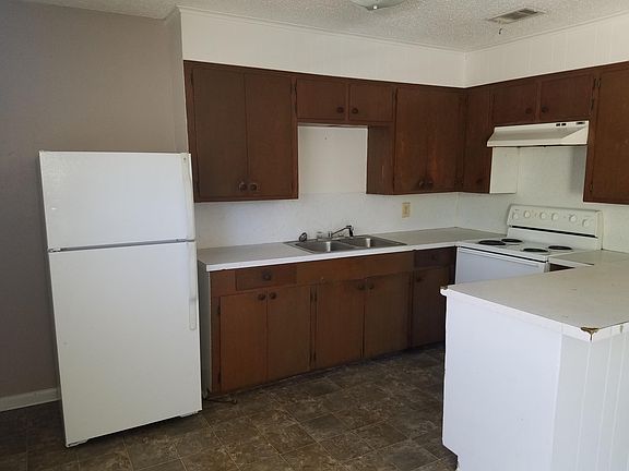 3rd image of 2282 University Pkwy APT 7