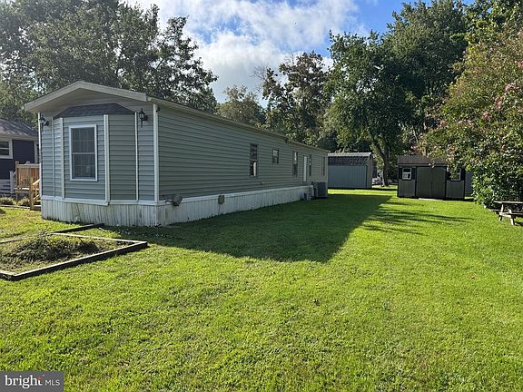 4th image of 33002 Bishop St