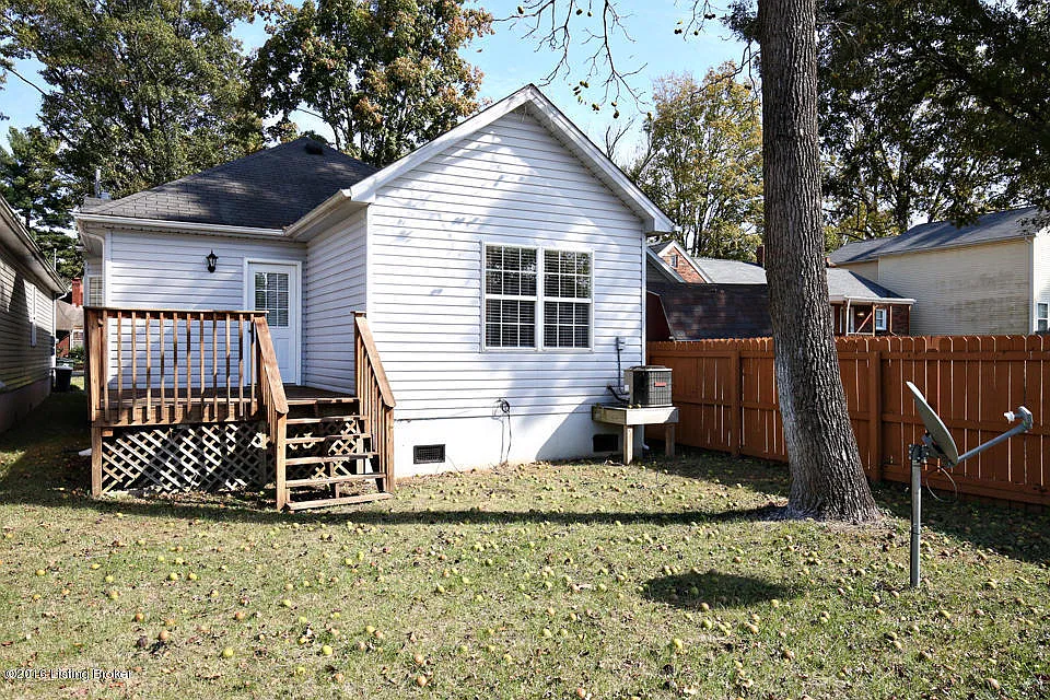 3 bed, 1203 sqft, $1,950 — Photo 3