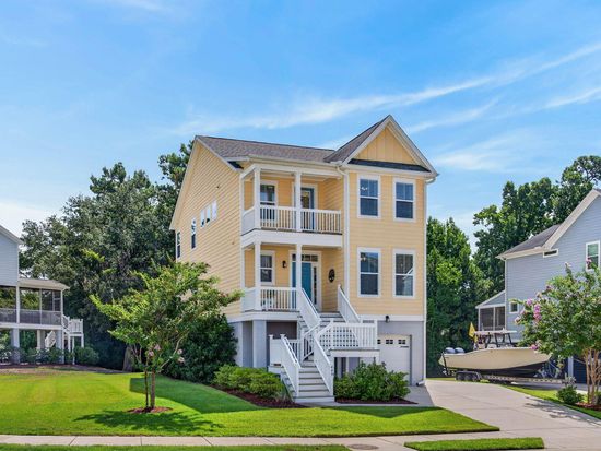 409 Topsail Ct, Charleston, SC 29492