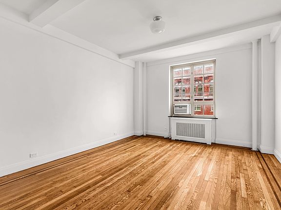 3rd image of 208 W 23rd St APT 1003