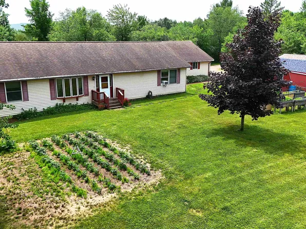 113 Karhi Rd, Negaunee, MI 49866