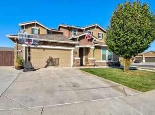 301 Strands Ct, Newman, CA
