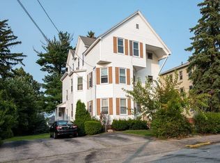 39 King Philip Rd, Worcester, MA 01606