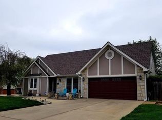 3435 NE Rock Creek Dr, Kansas City, MO 64116
