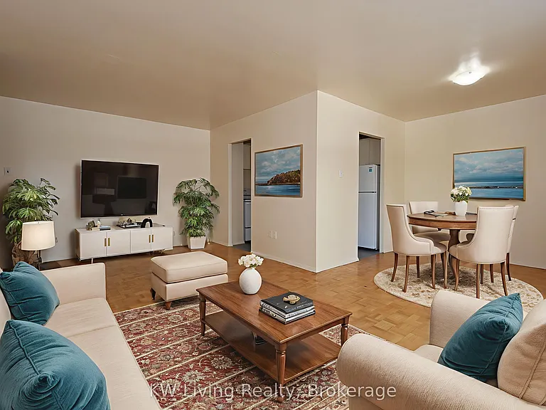 33 Central Pkwy W #203 — Photo 7