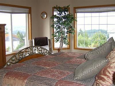 4th image of 2102 28th St SE