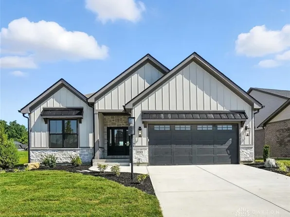9243 Chaumont Ave, Centerville, OH 45458