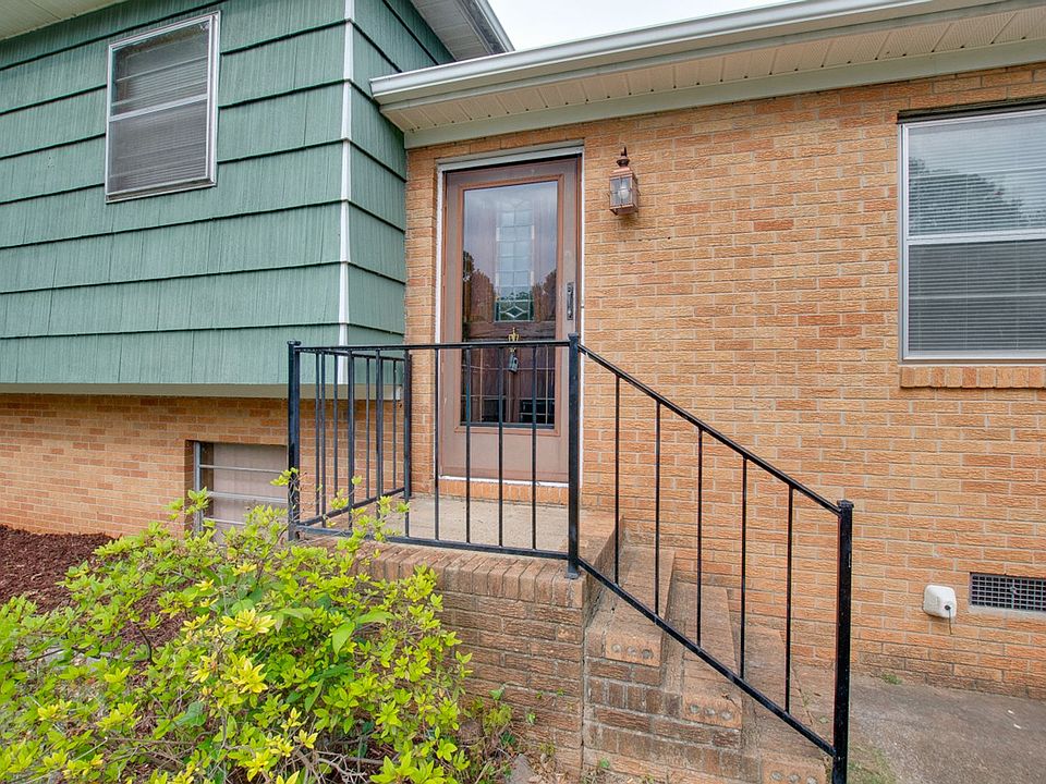 1st image of 3902 McCalley Pl SW #R