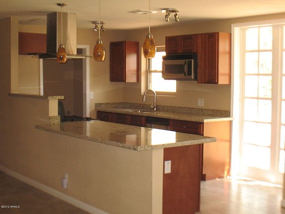 2nd image of 1735 W Oraibi Dr