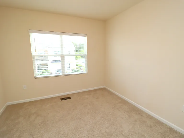 1105 Neighborly Way — Photo 33