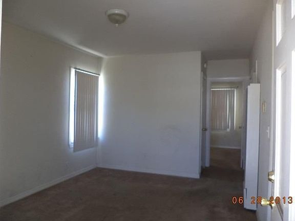 4th image of 152 E Platt St