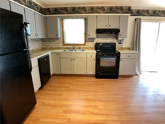 4th image of 1105 Belleview Dr