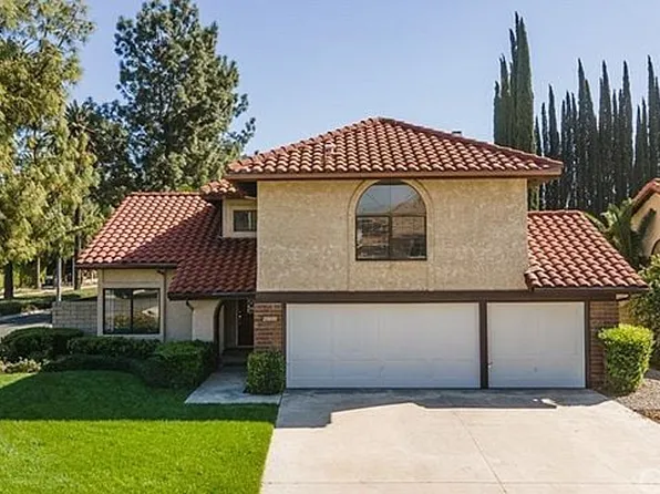 23660 Arminta St, Canoga Park, CA 91304