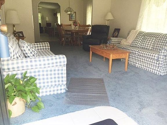 2nd image of 518 Heritage Ln