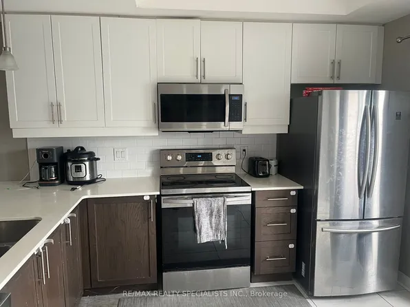 439 Athlone Ave #E6, Woodstock, ON N4V 0C8