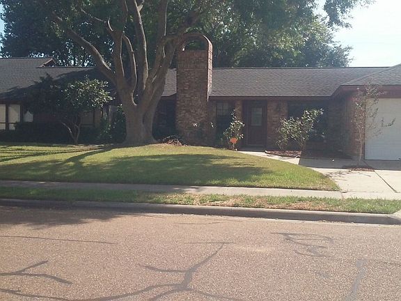 3rd image of 109 Montezuma Dr