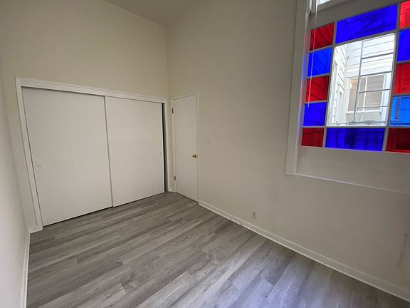 5th image of 3055-3063 Sacramento St #10