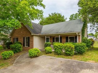 4915 Tutelo Trl, Winston Salem, NC 27127