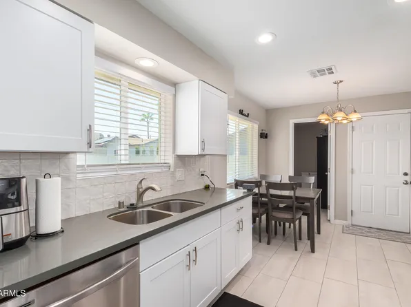 1835 W BEHREND Drive, Phoenix, AZ 85027