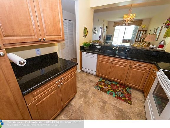 5th image of 7735 Yardley Dr APT 106