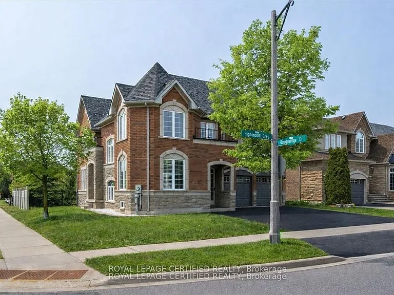 2523 Highmount Cres — Photo 2