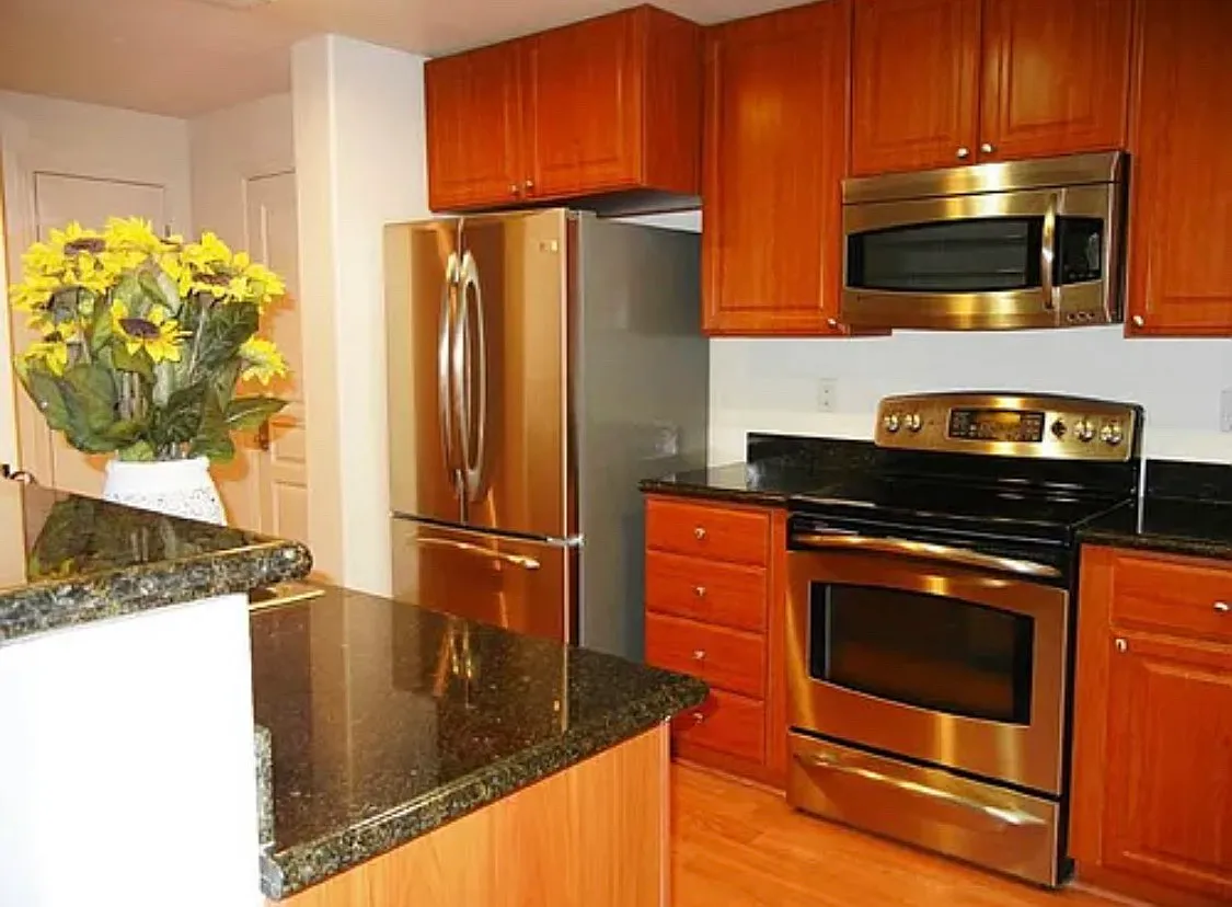 2 bed, 1152 sqft, $3,950 — Photo 1