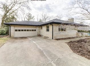 21 Montclair Rd, Urbana, IL 61801