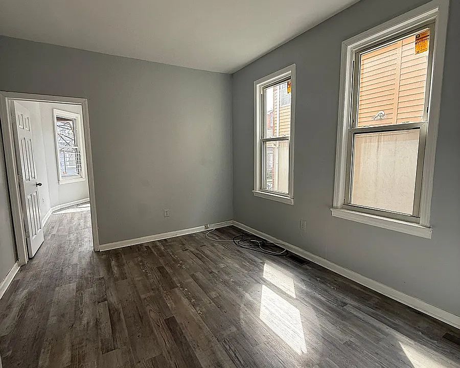 1st image of 25 Princeton St #1LA