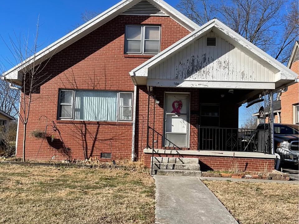 1st image of 109 S Jessup Ave